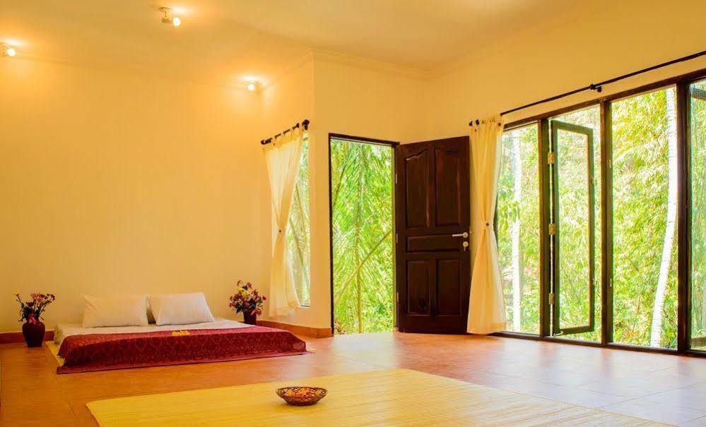 Shanti Toya Ashram Mambal Exterior photo