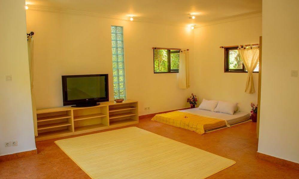 Shanti Toya Ashram Mambal Exterior photo